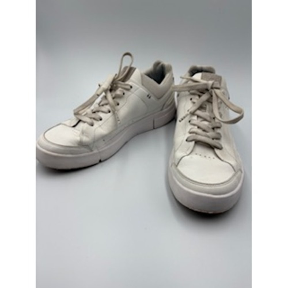 On Cloud THE ROGER Clubhouse White Leather Tennis Court Shoes Mens Size 8 - Picture 2 of 10